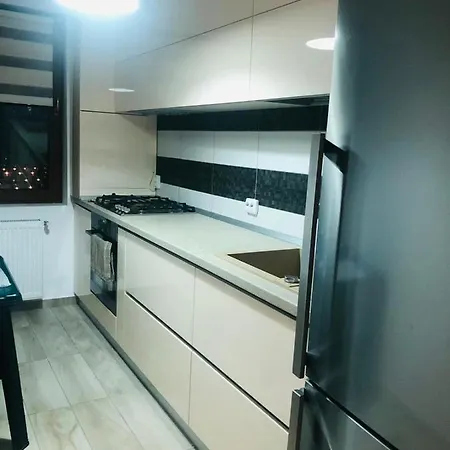 Apartament Lux Berceni Cartierul Solar Bükreş